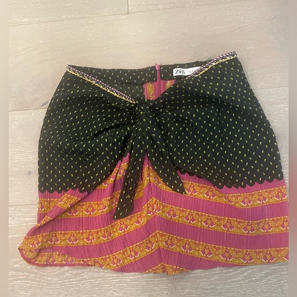 Zara Bohemian multi color skirt with from slit & tie Sz L - Picture 1 of 5